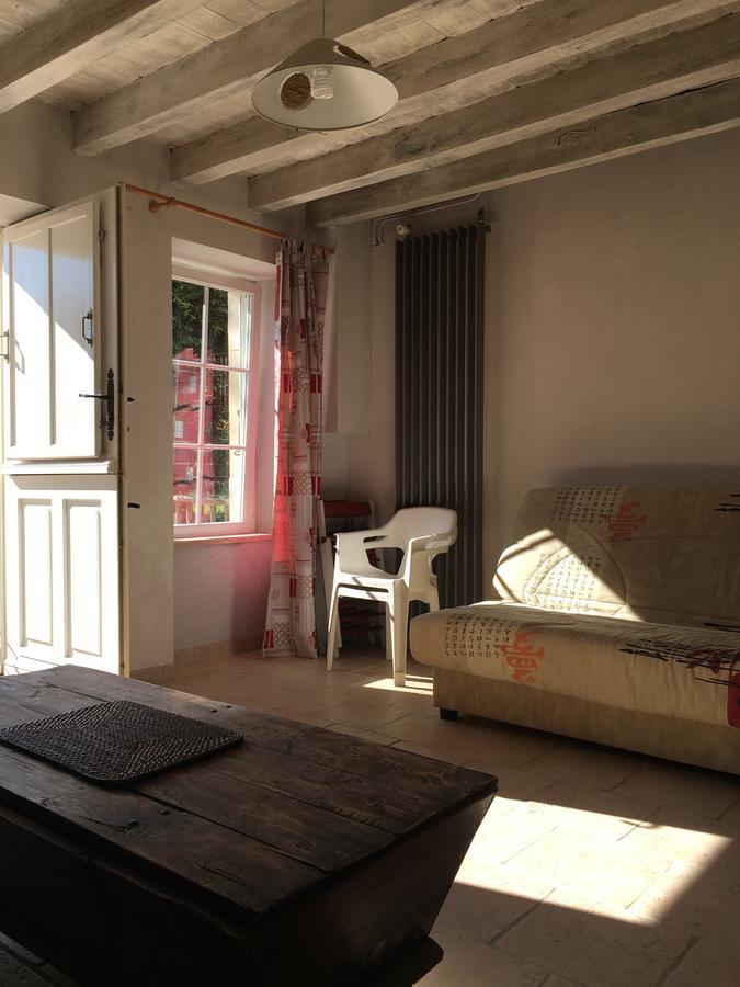 Gite Le Puy Rabasteau Chantonnay Bagian luar foto
