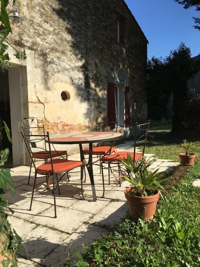 Gite Le Puy Rabasteau Chantonnay Bagian luar foto