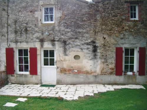 Gite Le Puy Rabasteau Chantonnay Bagian luar foto