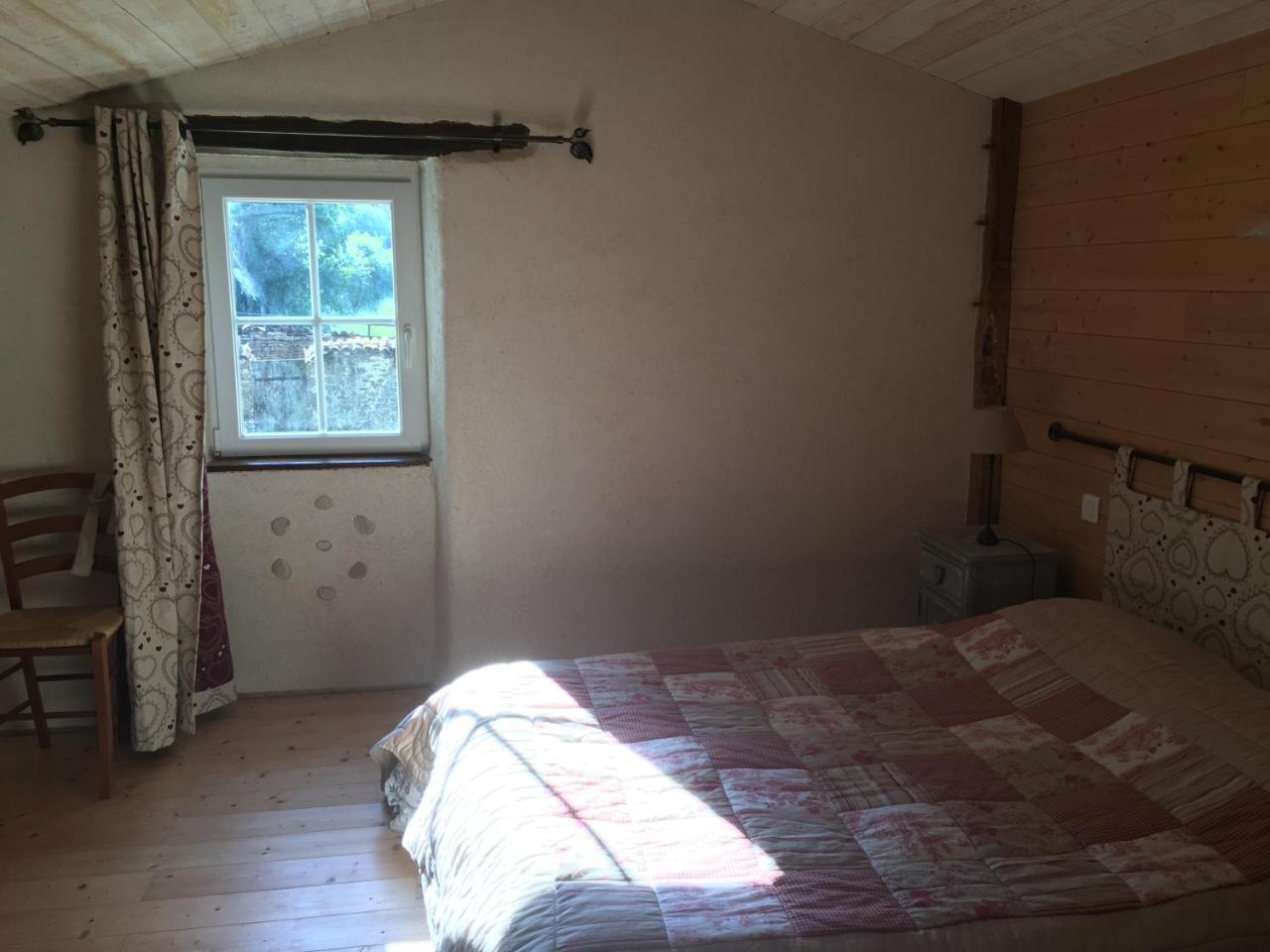 Gite Le Puy Rabasteau Chantonnay Bagian luar foto